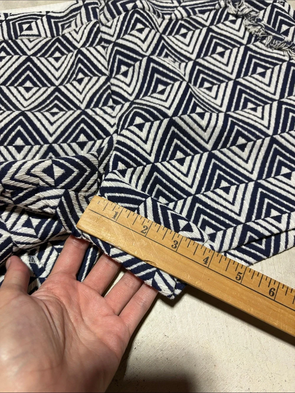 Trina Turk NWT Dael shorts Geometric Pattern Navy 6 MSRP$198